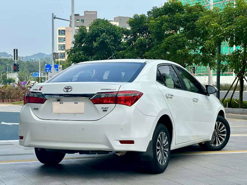 Toyota Corolla 2018 car image #3
