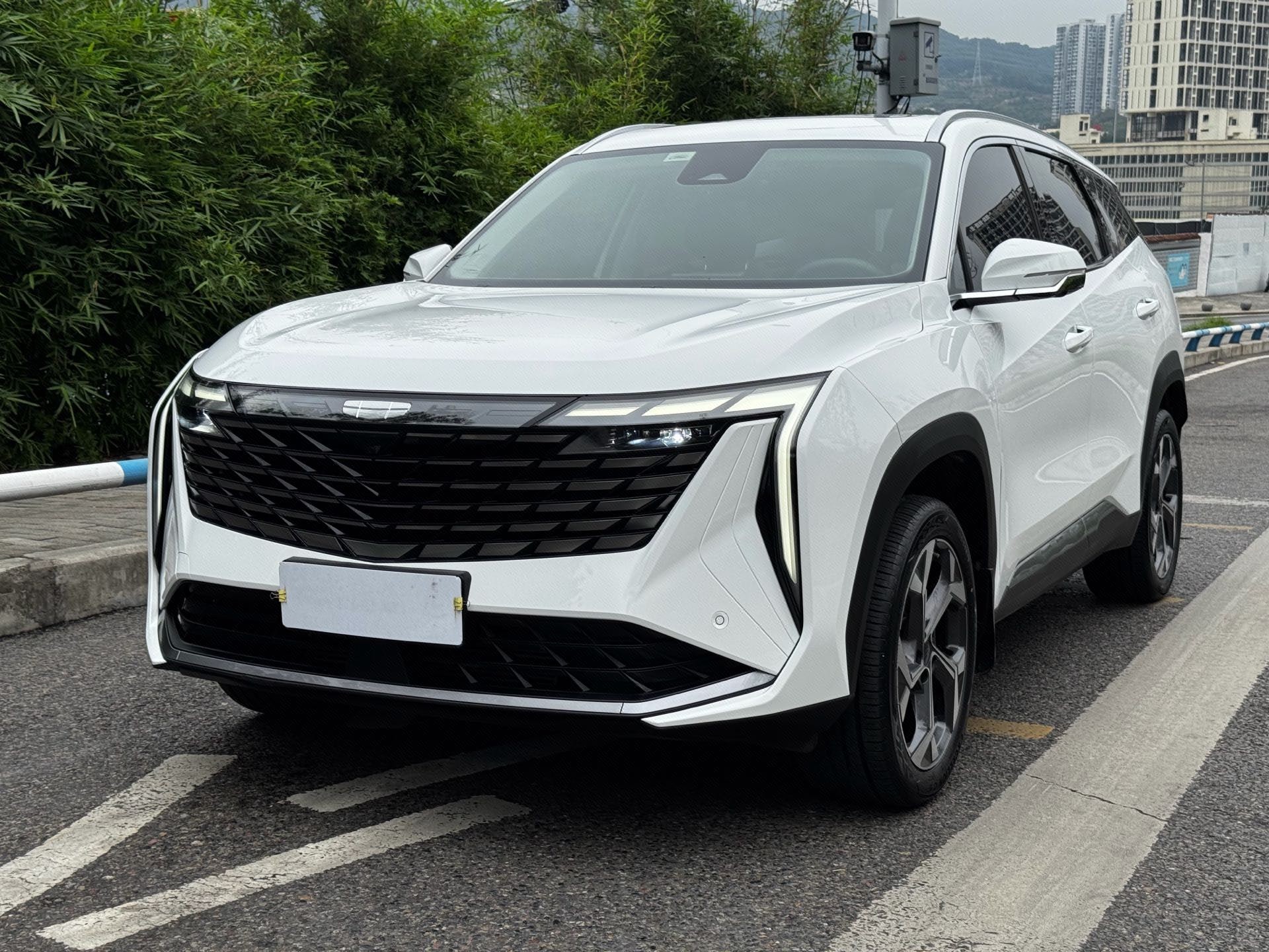 GEELY Boyue L 2024 car image 