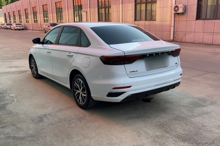 GEELY Emgrand 2025 car image #6