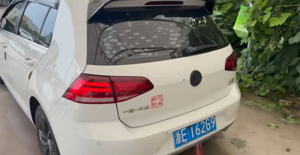 Volkswagen Golf 2019 car image #4