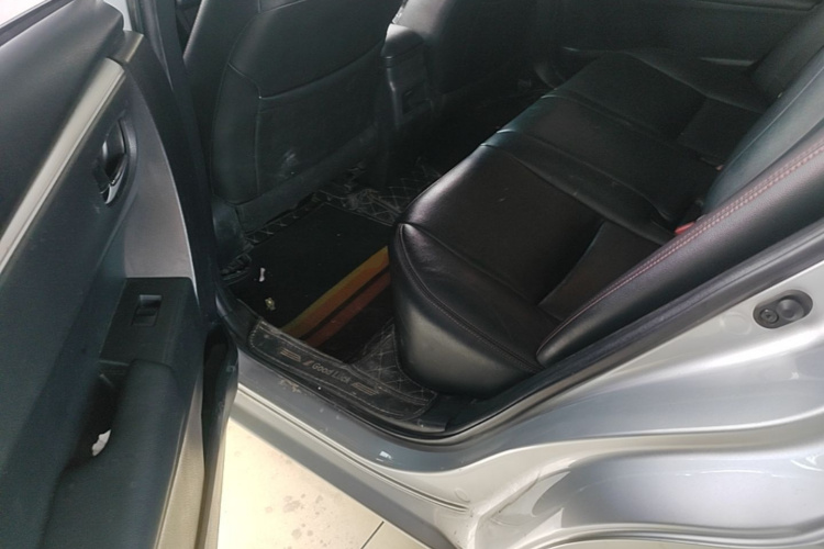 Toyota Corolla 2018 car image #17