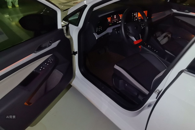 Volkswagen Golf 2023 car image #18