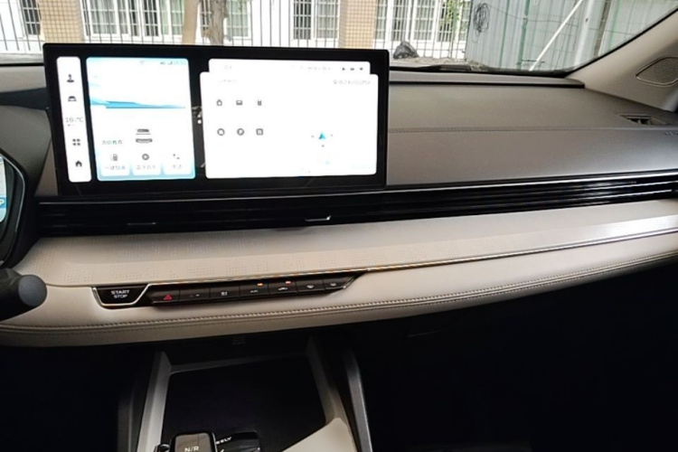GEELY Emgrand L HiP 2022 car image #10