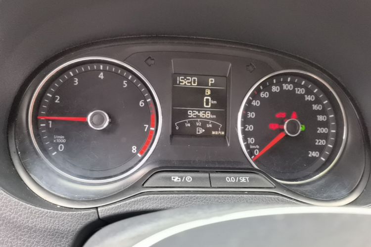 Volkswagen Polo 2017 car image #12