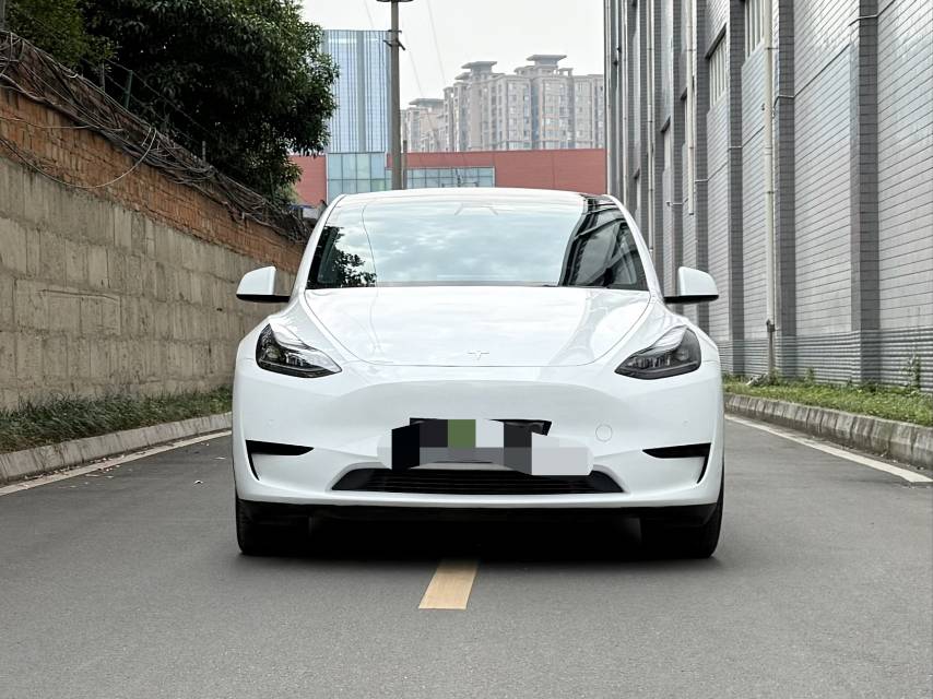 Tesla Model Y 2022 car image #7