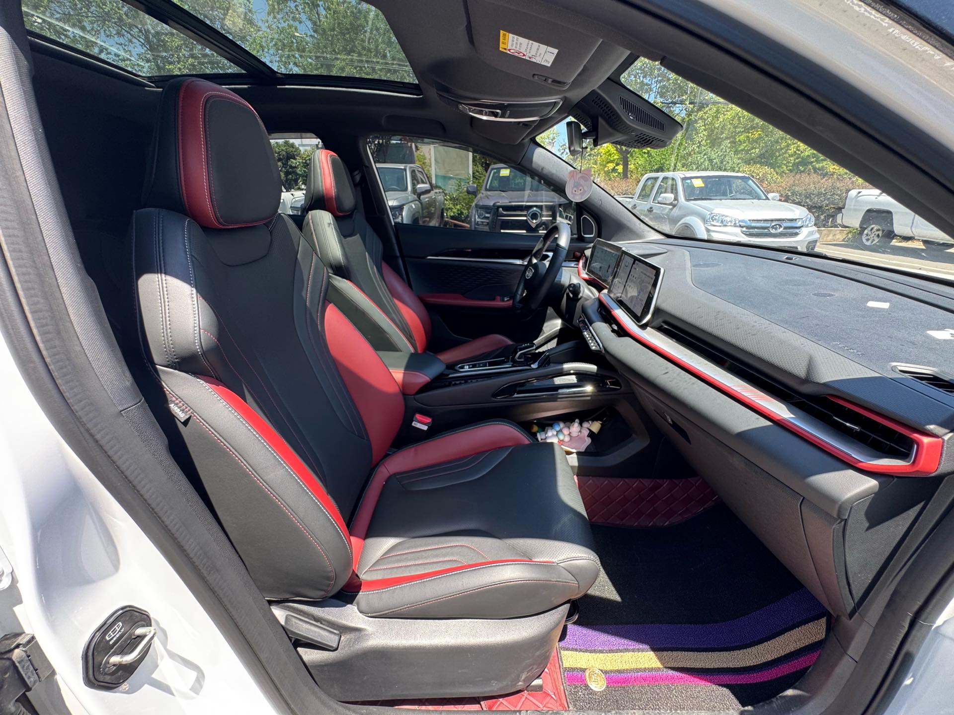 GEELY Coolray 2022 imagem de carro #9