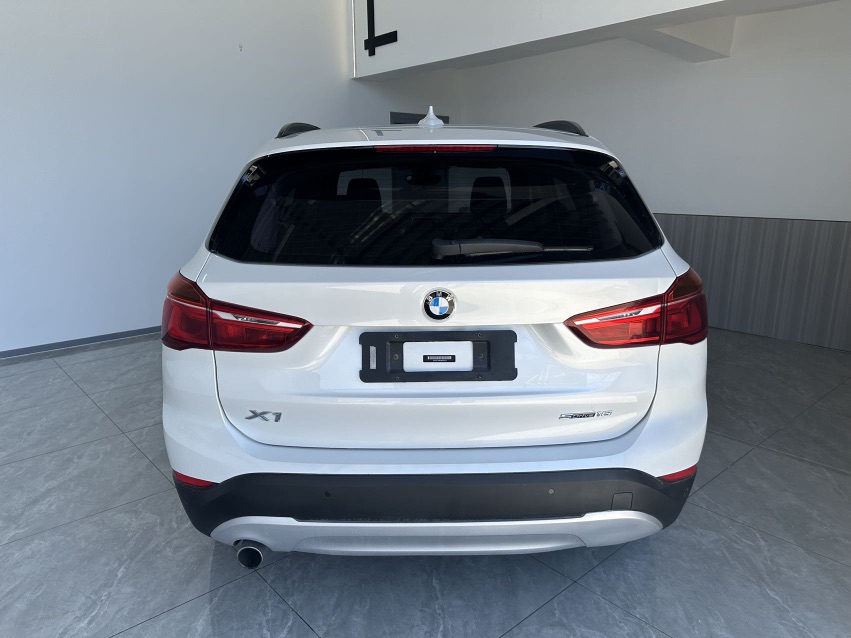 BMW X1 2018 #5 BMW X1 2018 صورة سيارة #5