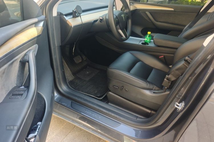 Tesla Model Y 2022 #18 Tesla Model Y 2022 car image #18