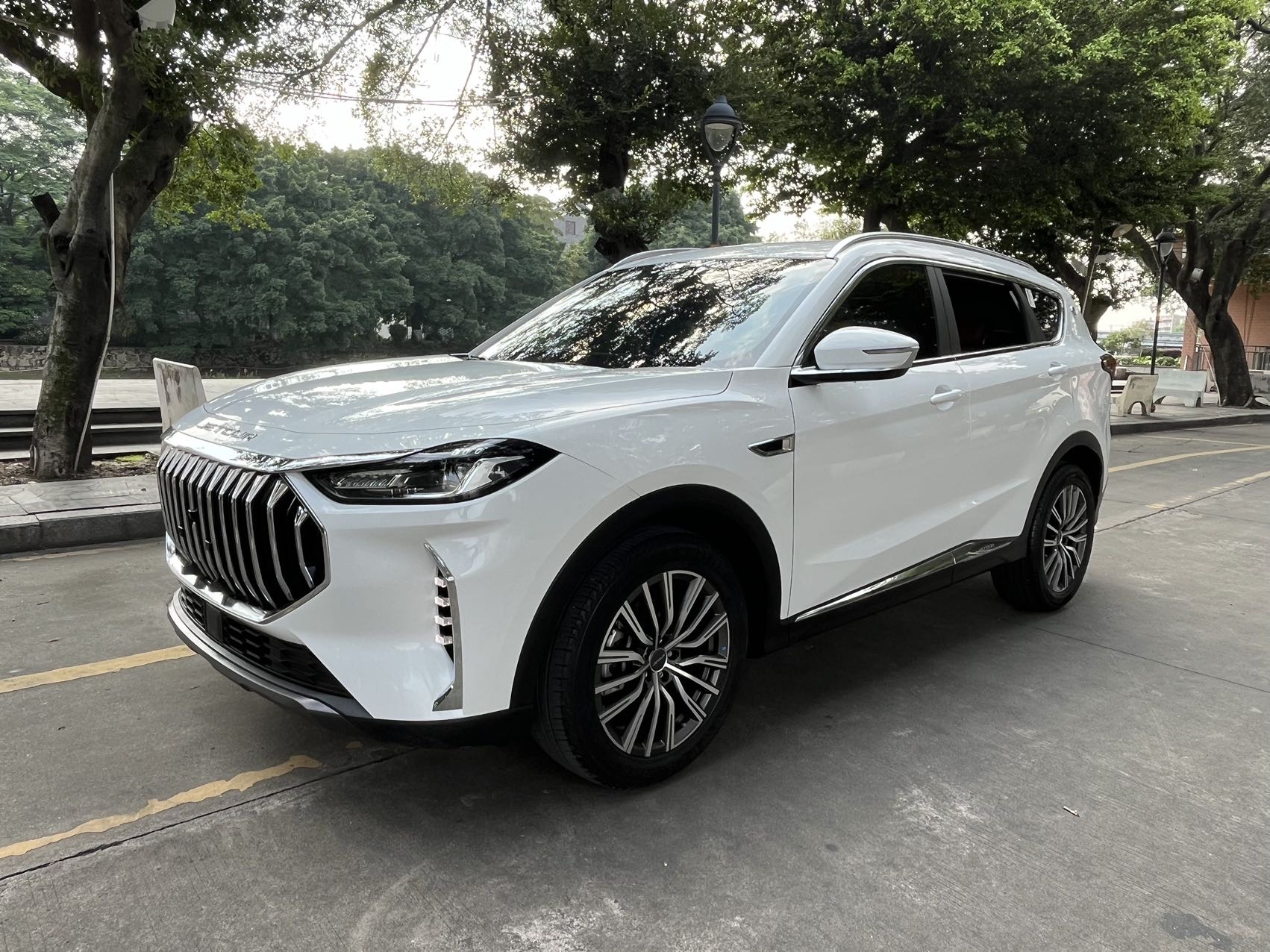 Jetour X70 PLUS 2025 car image 