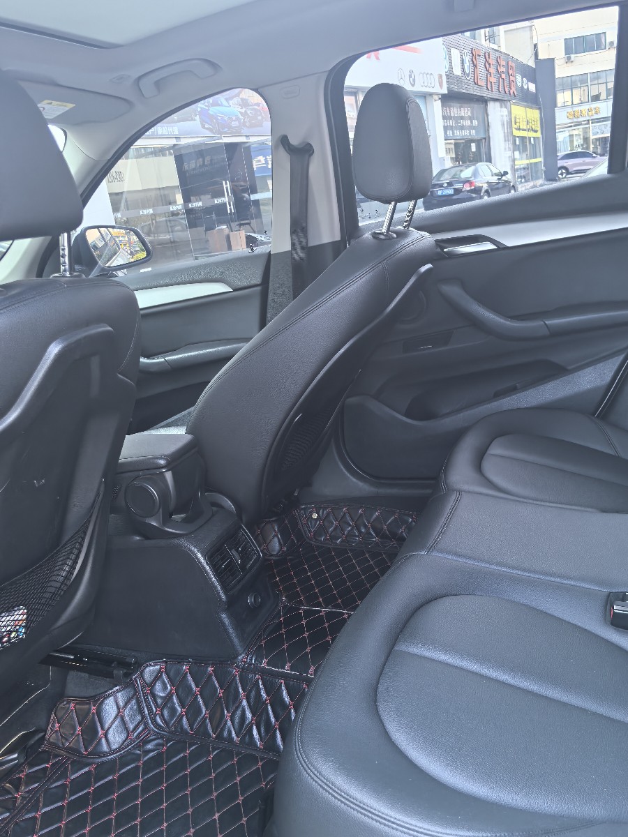 BMW X1 2018 #5 BMW X1 2018 car image #5