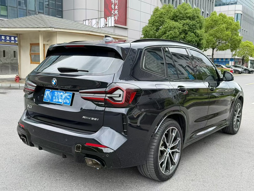 BMW X3 2022 car image #9