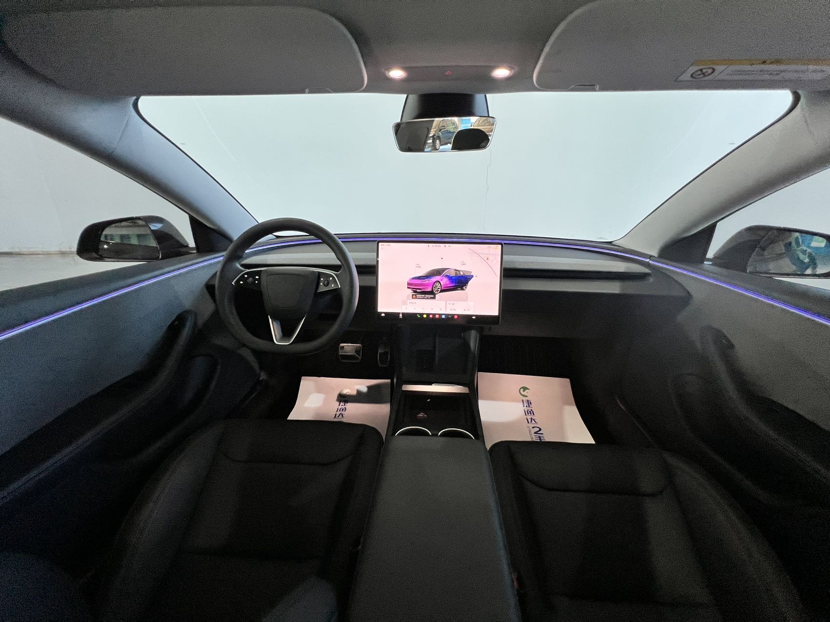Tesla Model 3 2024 car image #4