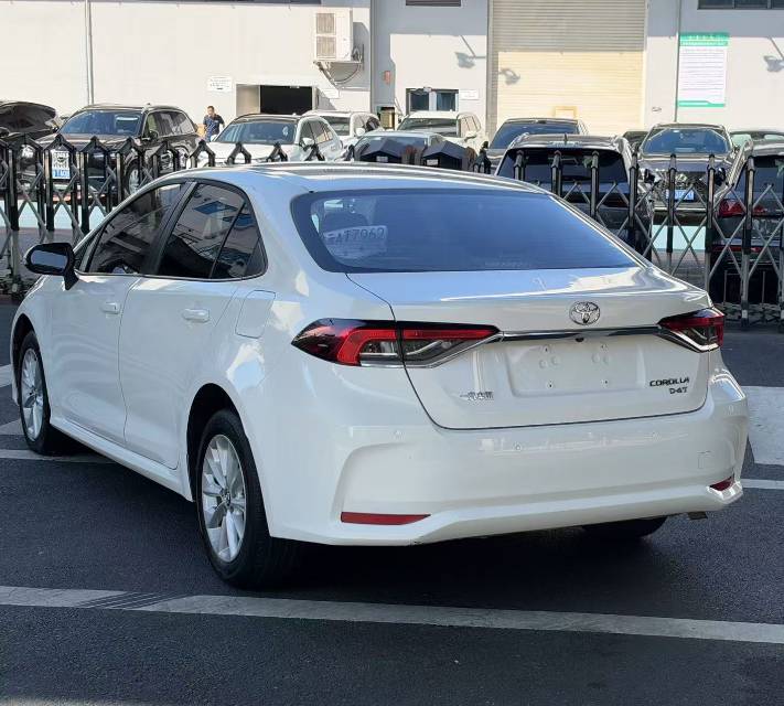 Toyota Corolla 2023 car image #9