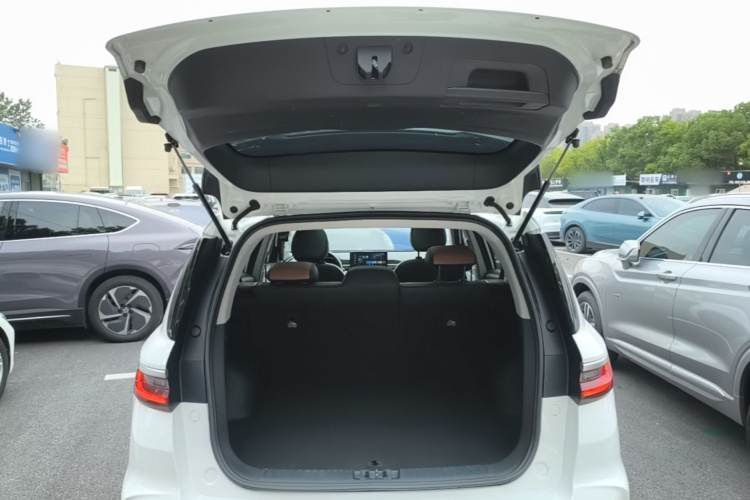GEELY Vision X6 2021 car image #21