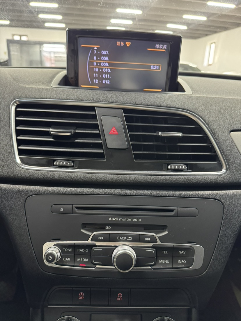 Audi Q3 2014 imagem de carro #16