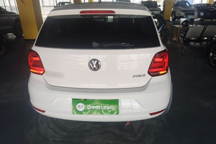 Volkswagen Polo 2016 car image #6