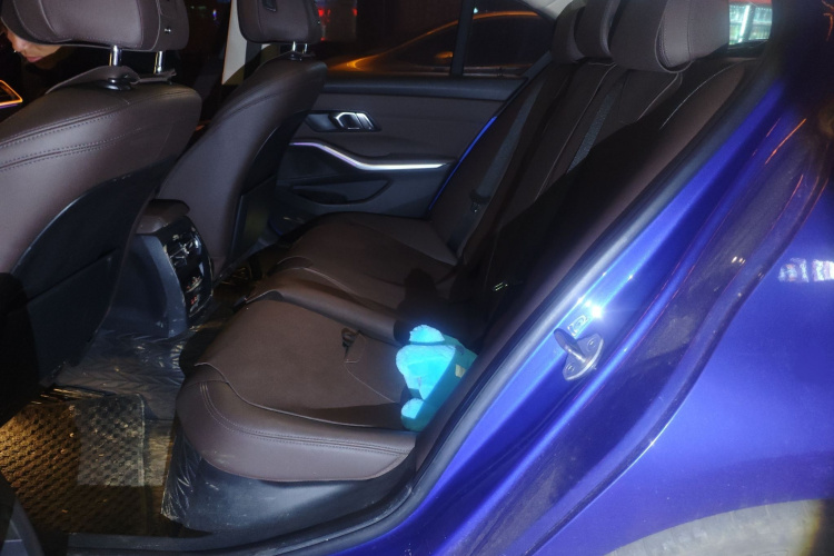 BMW 3 Series 2020 car image #14