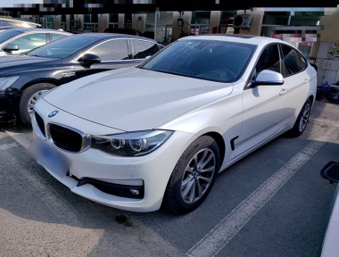 BMW 3 Series GT 2017 car image 