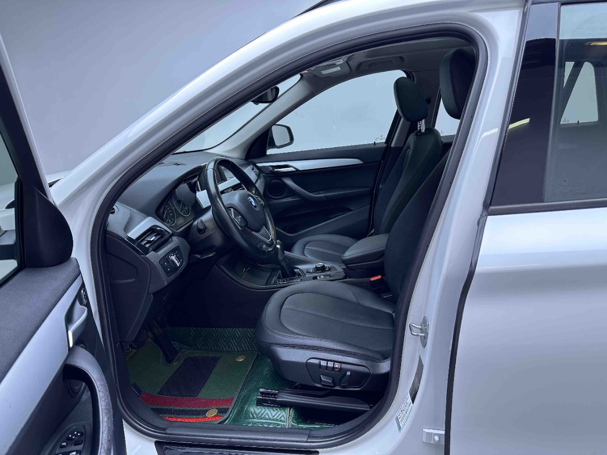 BMW X1 2018 #6 BMW X1 2018 car image #6