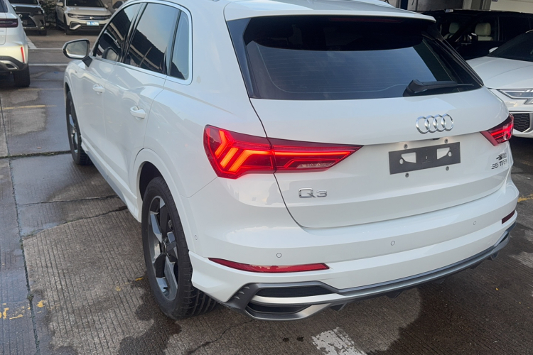 Audi Q3 2023 #7 Audi Q3 2023 car image #7