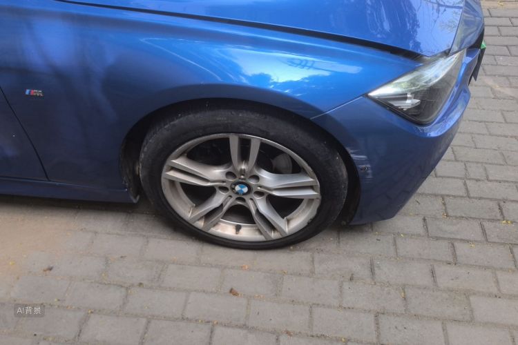BMW 3 Series 2018 car image #9