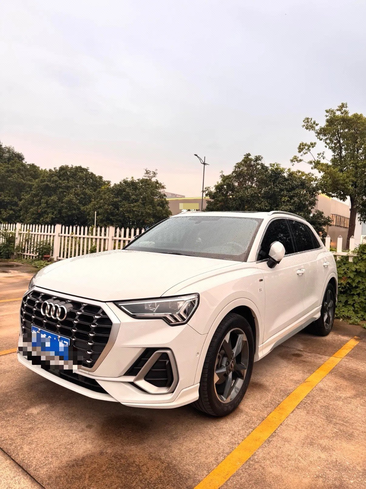 Audi Q3 2023 Audi Q3 2023 car image