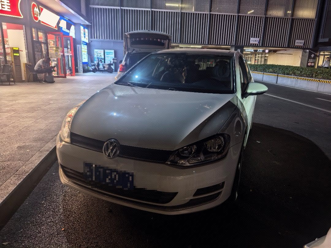 Volkswagen Golf 2014 Volkswagen Golf 2014 immagine di auto