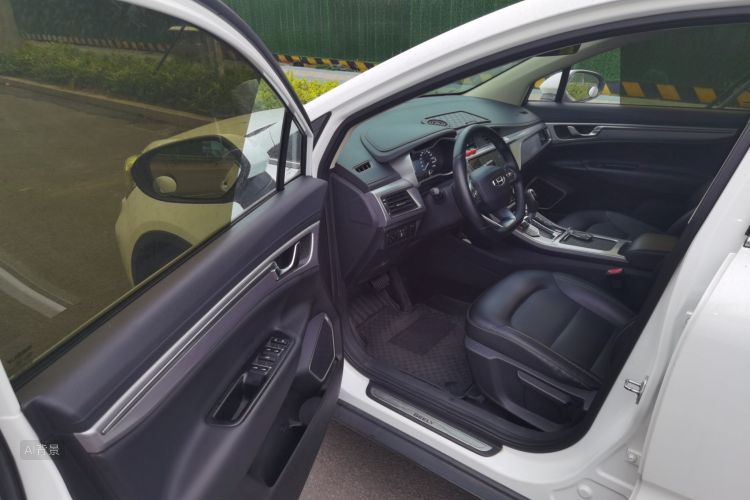 GEELY Emgrand GS 2019 car image #18