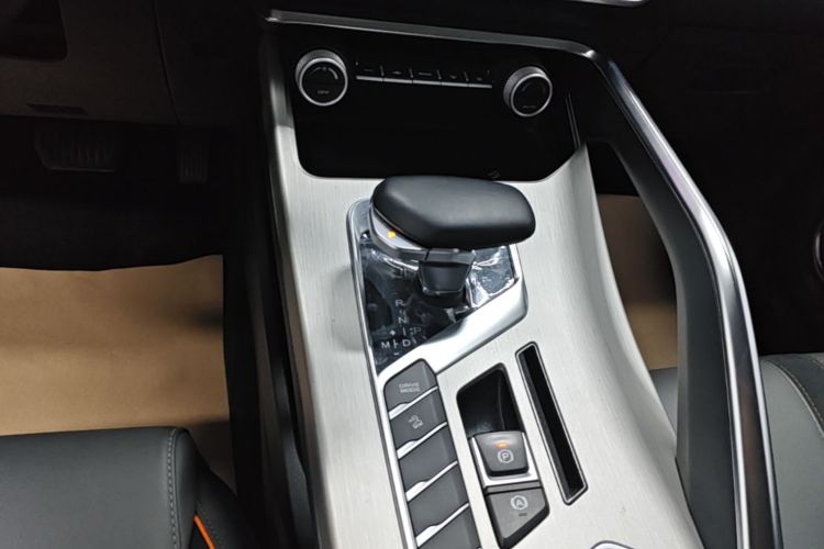 GEELY Coolray 2024 #18 GEELY Coolray 2024 car image #18