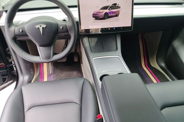 Tesla Model Y 2024 #10 Tesla Model Y 2024 immagine di auto #10