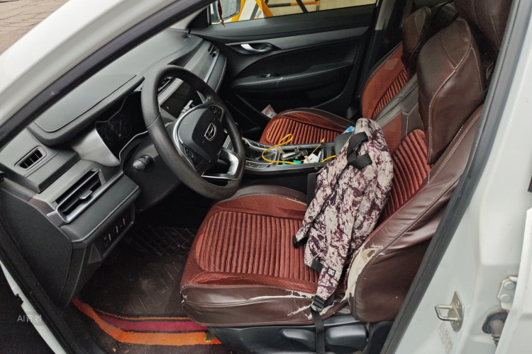 GEELY Emgrand 2021 #17 GEELY Emgrand 2021 car image #17