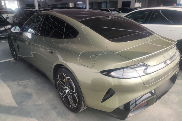 MI SU7 2025 car image #5
