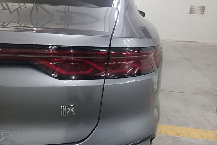 BYD Han 2024 #8 BYD Han 2024 car image #8
