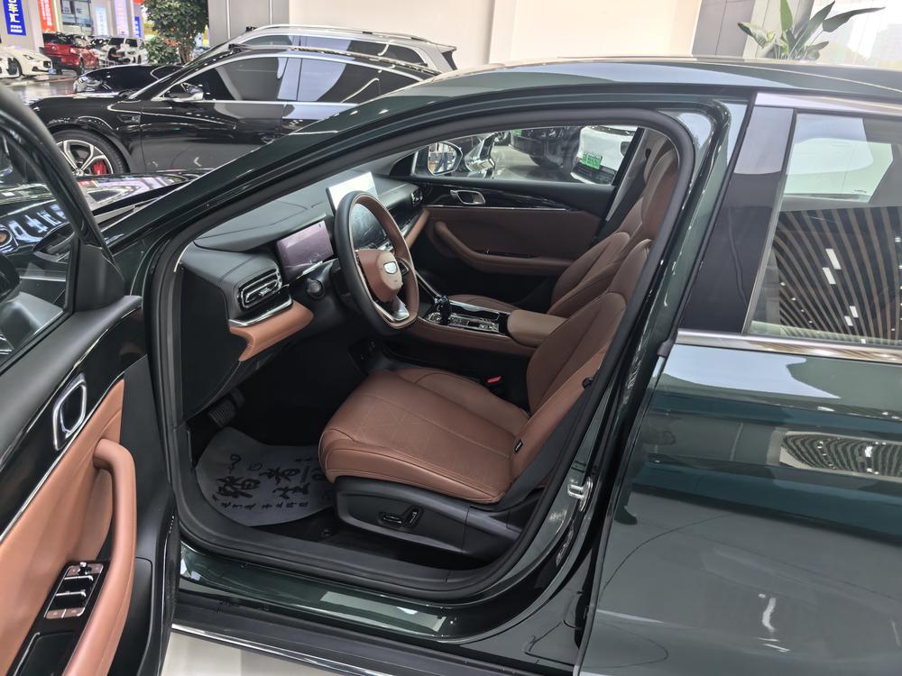 GEELY Emgrand 2025 #13 GEELY Emgrand 2025 صورة سيارة #13
