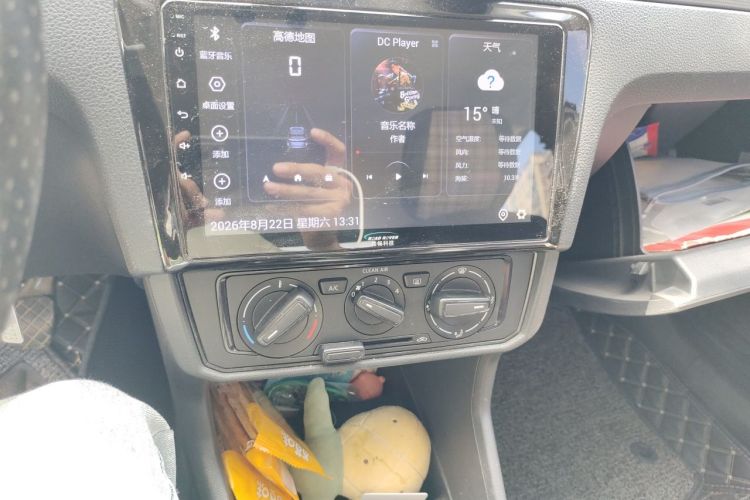 Volkswagen Santana 2019 car image #13