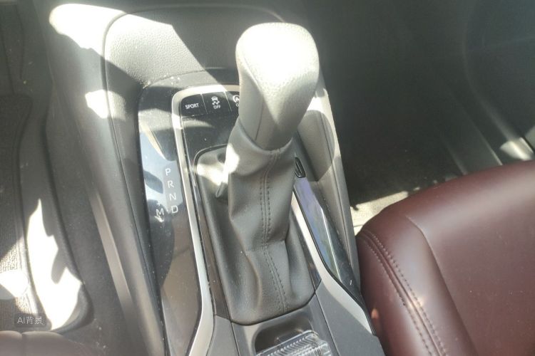 Toyota Corolla 2019 #16 Toyota Corolla 2019 car image #16