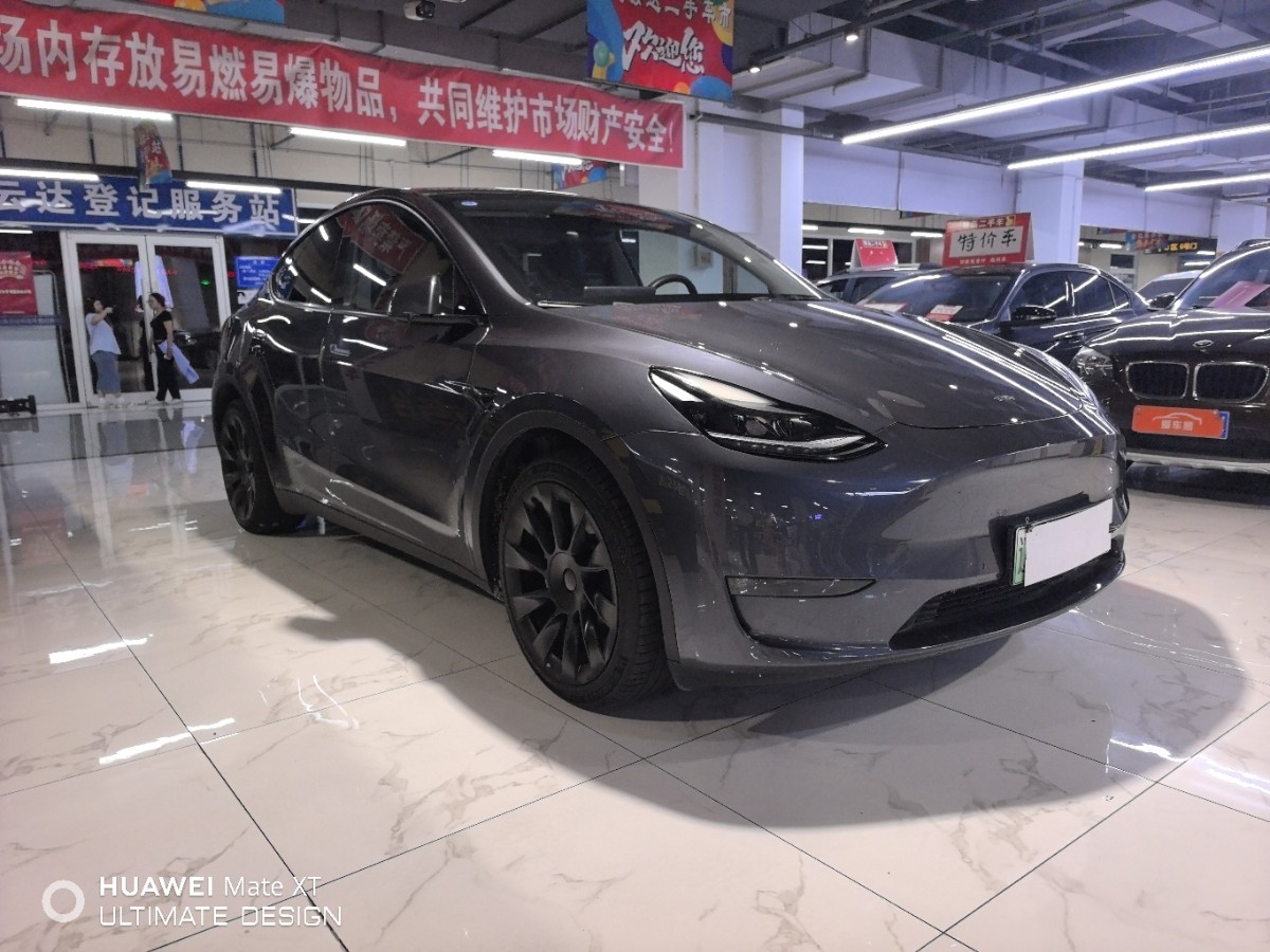 Tesla Model Y 2021 car image #3