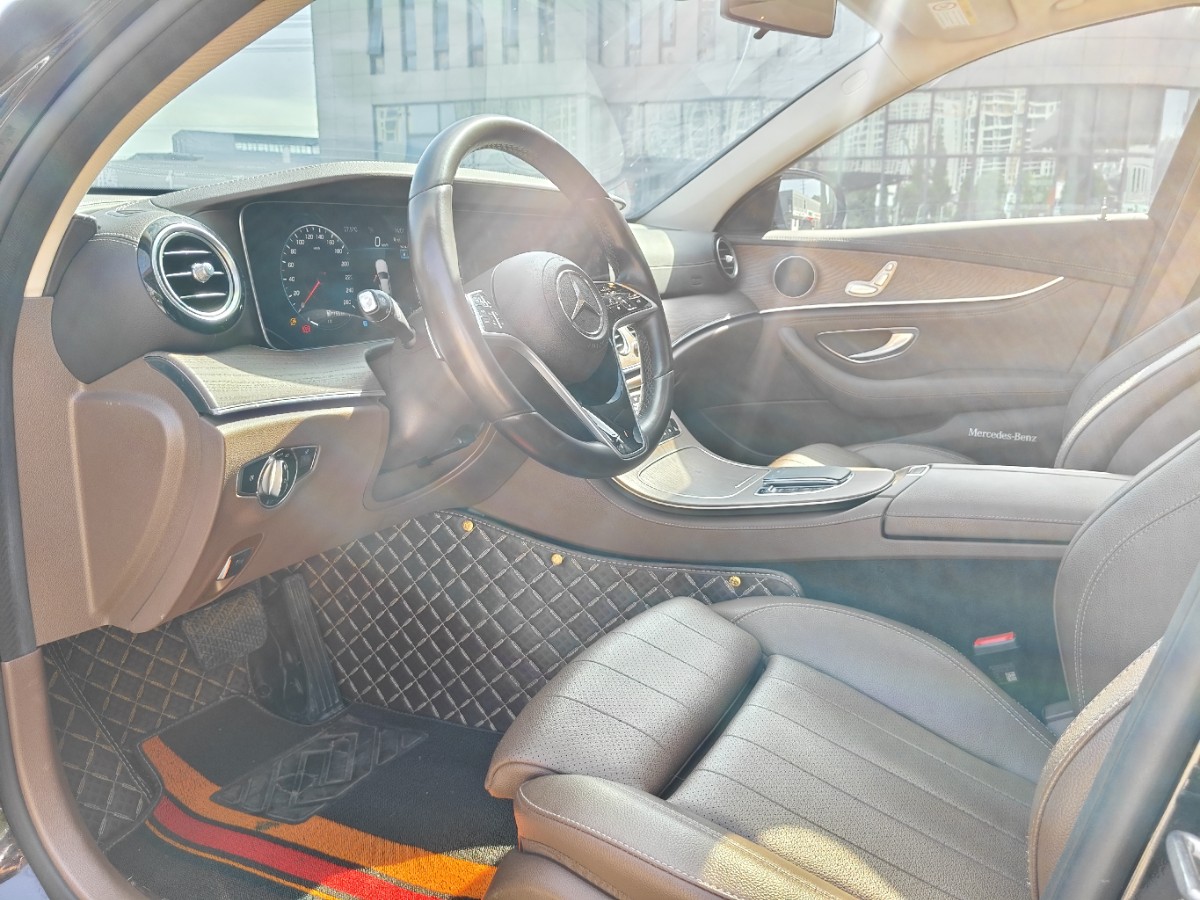 Mercedes-Benz E Class 2024 car image #7