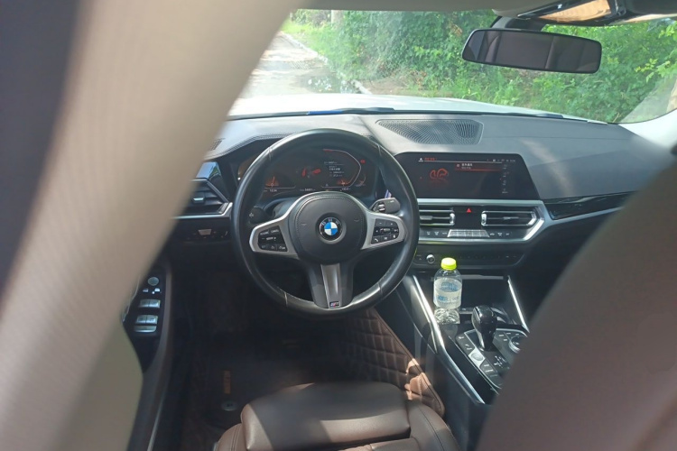 BMW 3 Series 2022 #11 BMW 3 Series 2022 car image #11