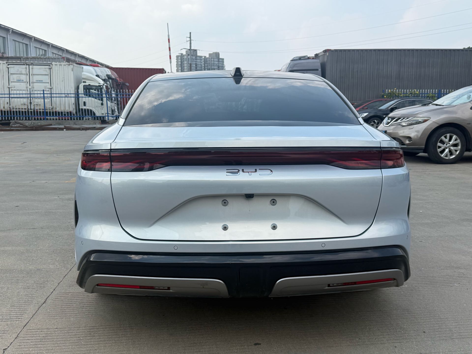 BYD HanL 2025 #4 BYD HanL 2025 immagine di auto #4