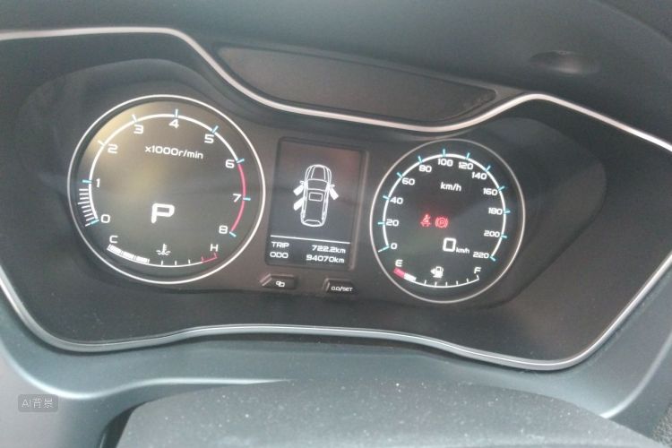 GEELY Vision X6 2017 immagine di auto #14