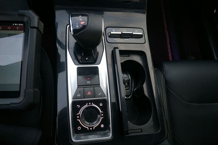 Jetour X70 PLUS 2022 car image #18