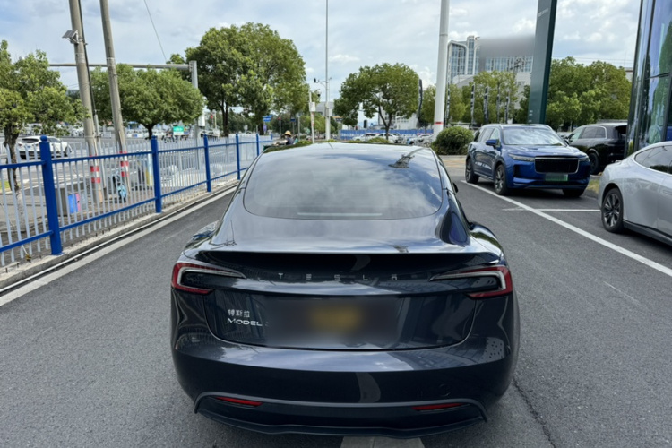 Tesla Model 3 2024 #7 Tesla Model 3 2024 car image #7