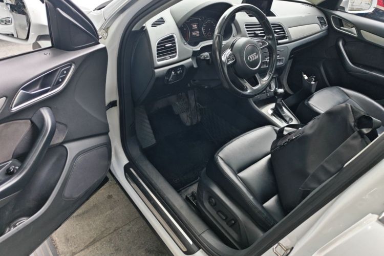 Audi Q3 2015 #16 Audi Q3 2015 car image #16