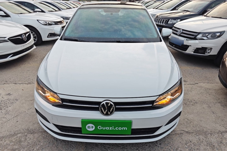 Volkswagen Polo 2023 car image #3