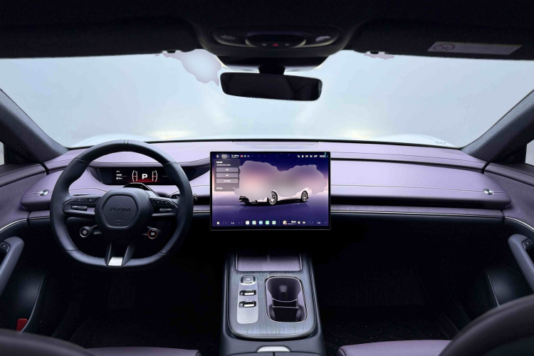 MI SU7 2025 immagine di auto #10
