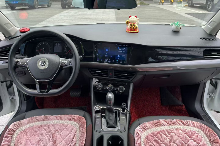 Volkswagen Bora 2019 car image #11