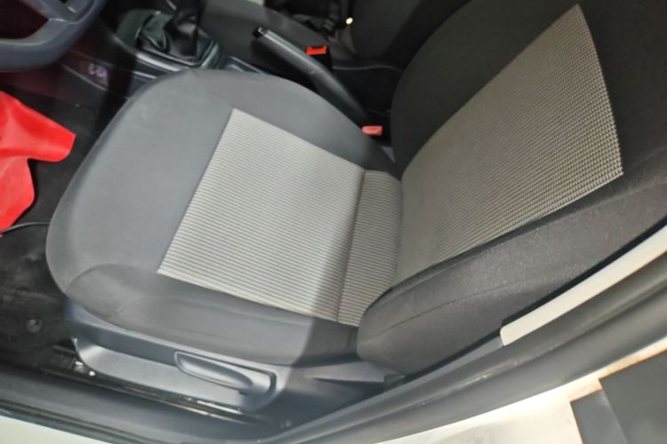 Volkswagen Polo 2017 #15 Volkswagen Polo 2017 car image #15
