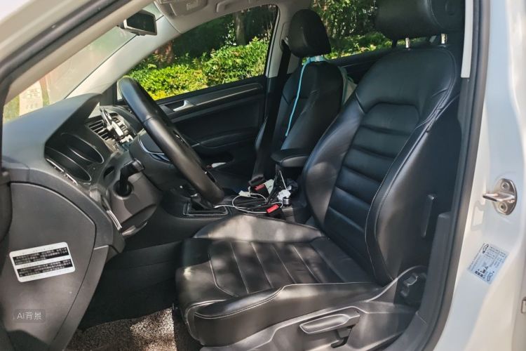 Volkswagen Golf 2016 car image #17