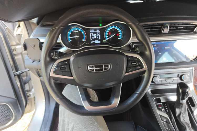 GEELY Emgrand 2020 car image #12